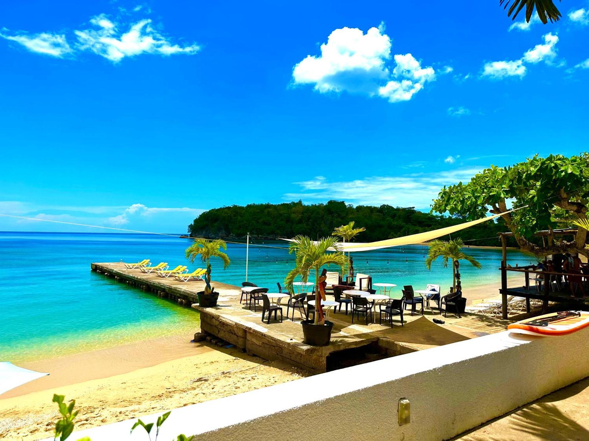 Sand And Tan Beach Hotel Ocho Rios Exterior photo