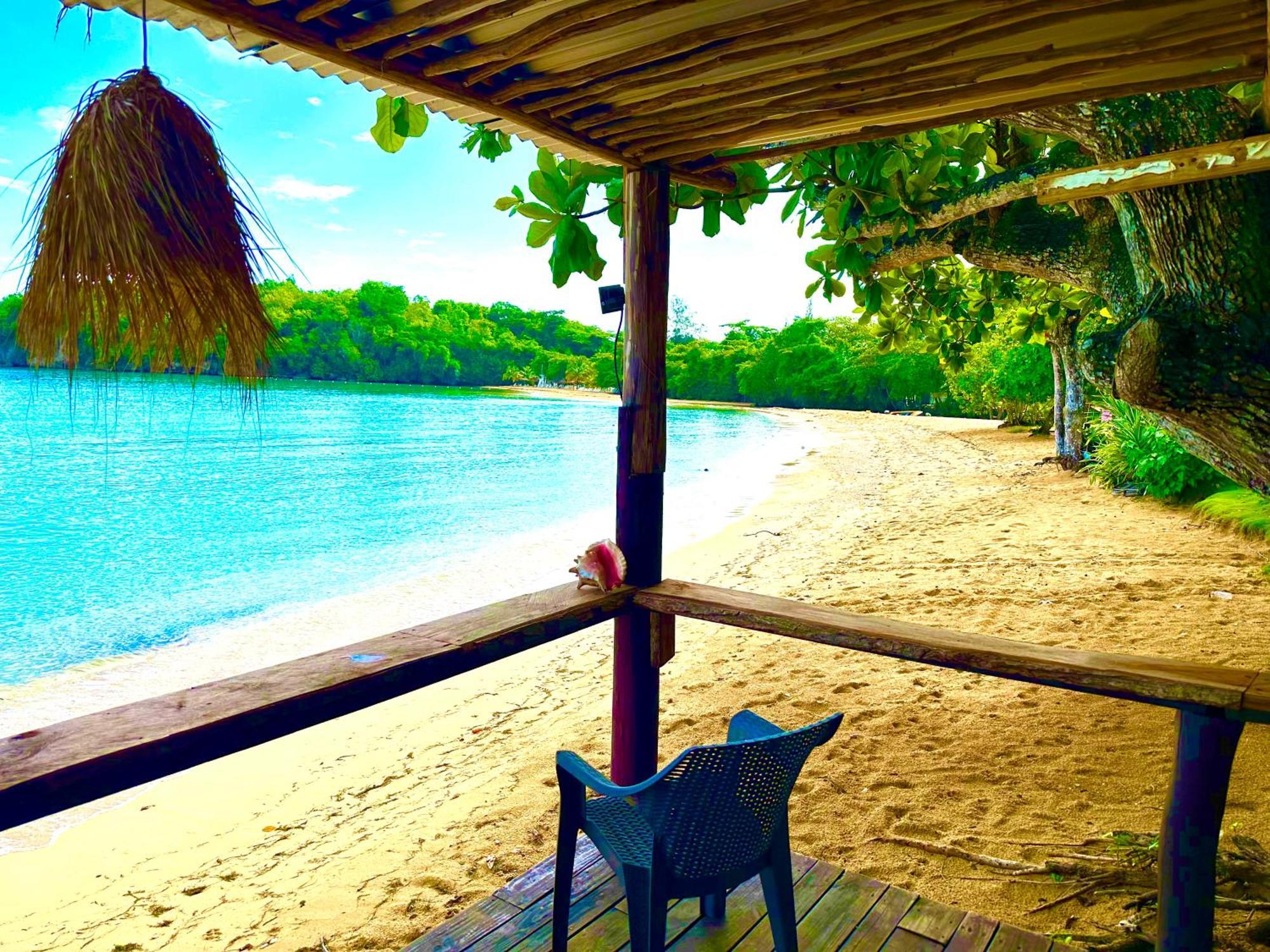 Sand And Tan Beach Hotel Ocho Rios Exterior photo